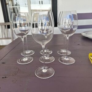Williams Sonoma 7 White Whine Glasses